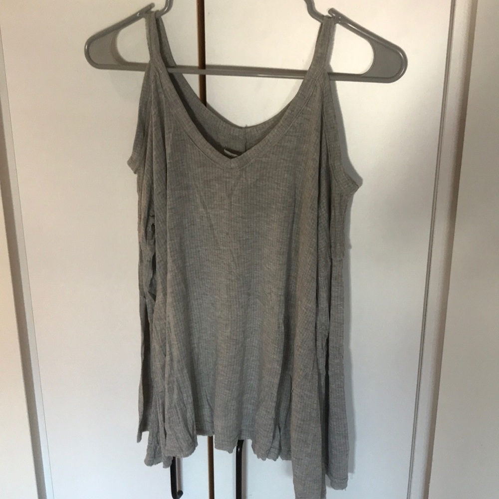 Abercrombie & Fitch Cut Out Shoulder Long Sleeve
